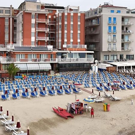 Hotel & Residence Stella Maris Pietra Ligure Dış mekan fotoğraf