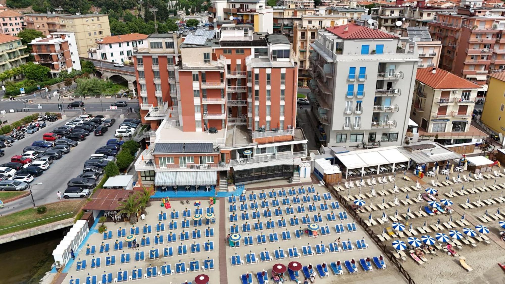 Hotel & Residence Stella Maris Pietra Ligure Dış mekan fotoğraf