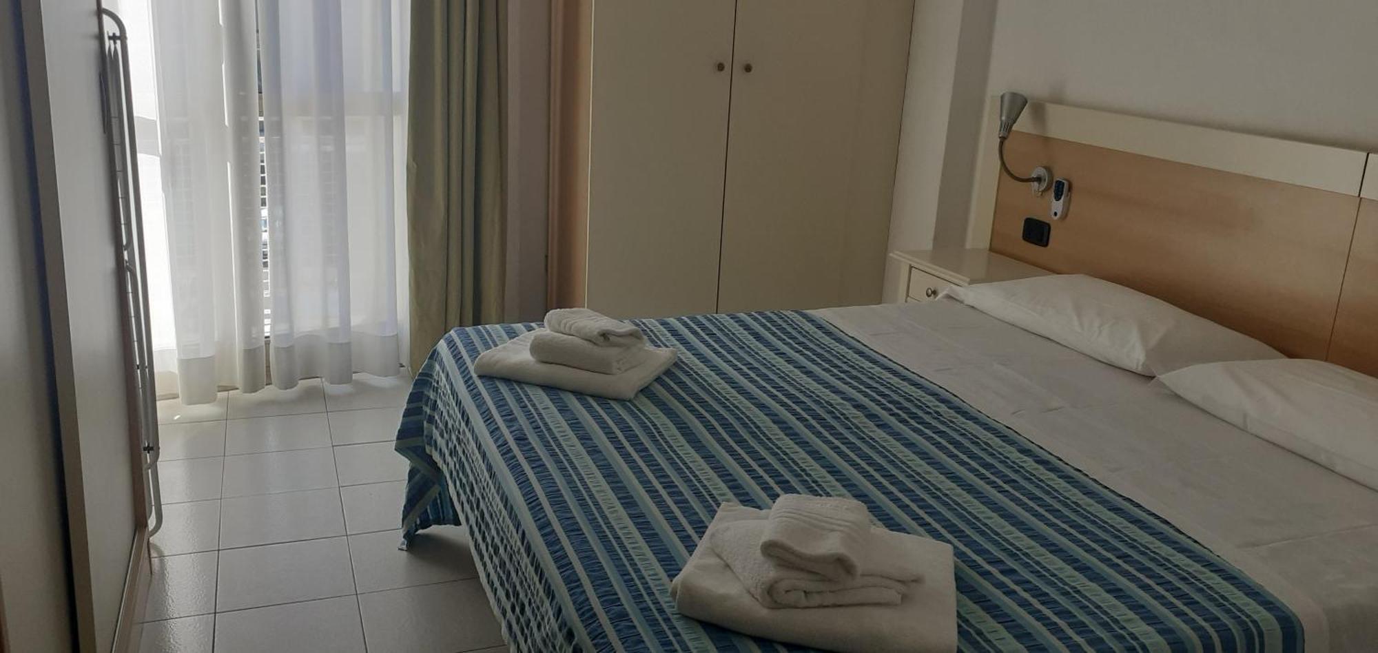 Hotel & Residence Stella Maris Pietra Ligure Dış mekan fotoğraf